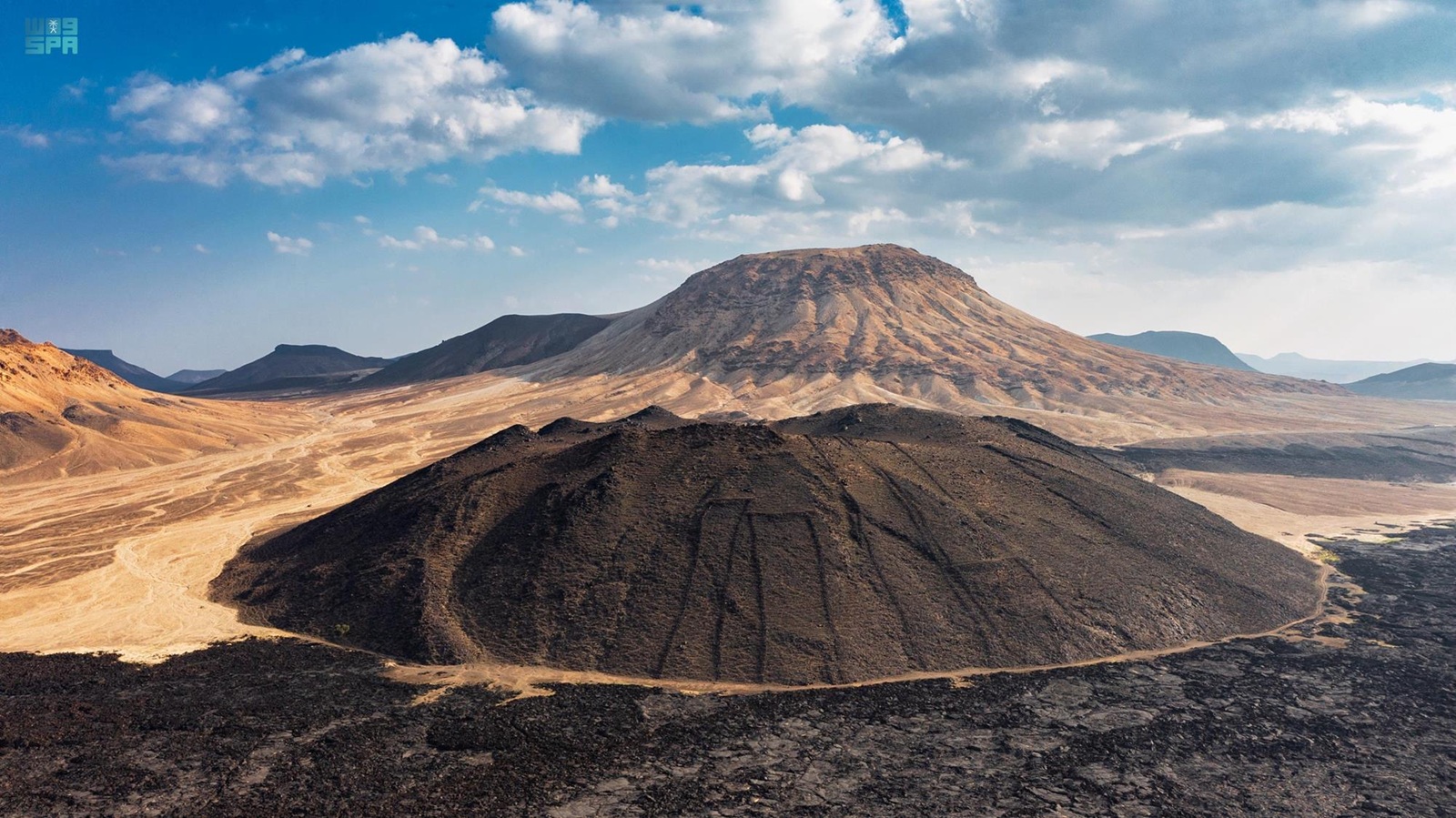 A journey to discover volcanic mountains