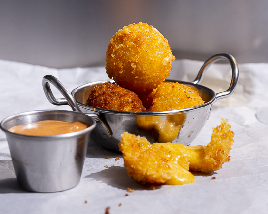 Cheddar Bacon Balls x4