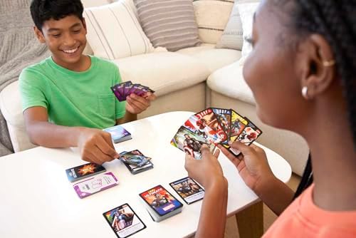 Vue 5 de Mattel Games Uno Ultimate