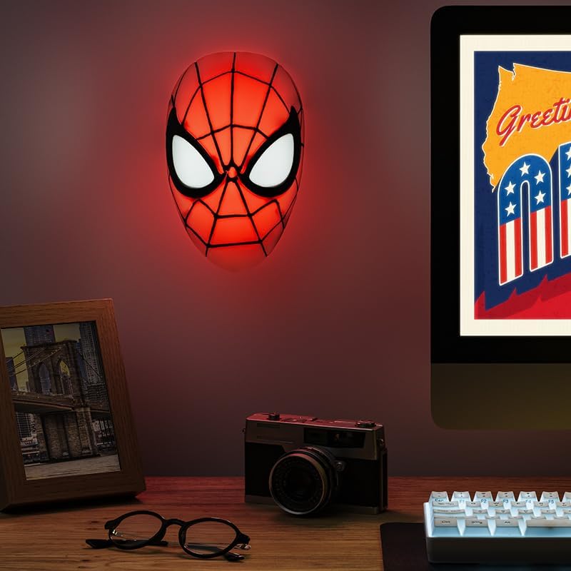 Vue 3 de Spiderman Paladone Lampe Masque