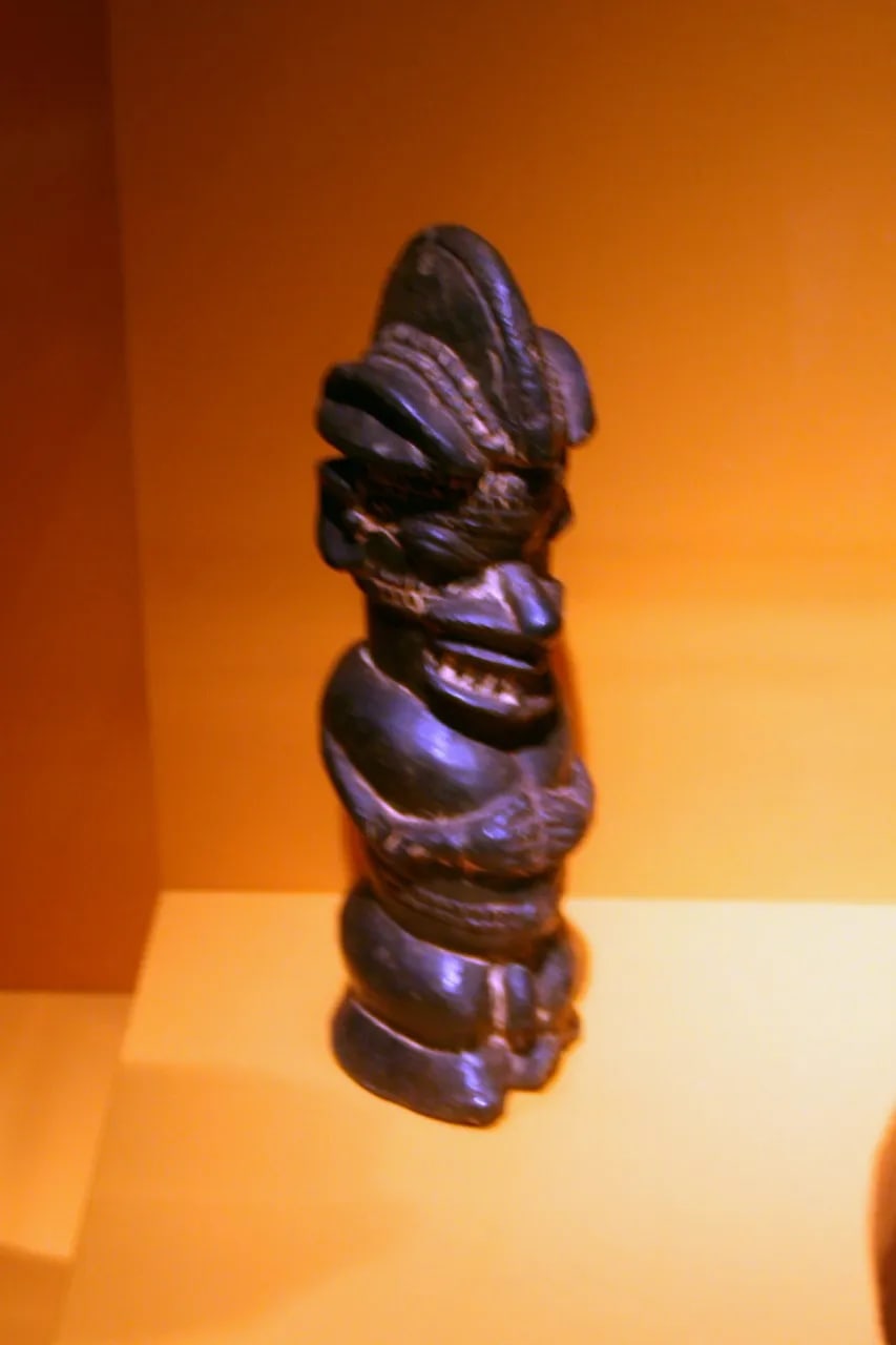 Male figure, Undetermined peoples, used by Kissi peoples, Guinea, Possibly 16th to 17th century, Stone, pigment (2922769899)