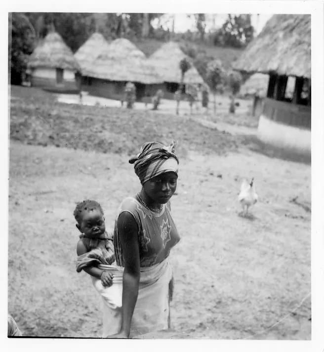 Woman with child, Panguma (Sierra Leone), 1934