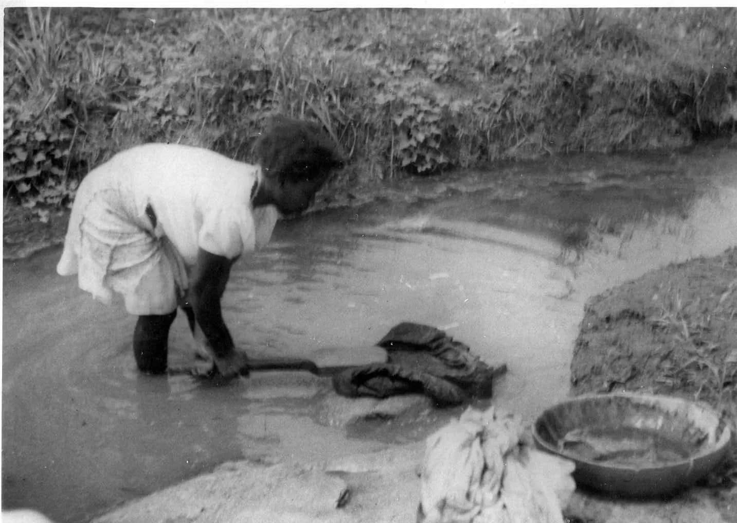Bo, Sierra Leone. Washing in a stream. c 1944 (3134620258)
