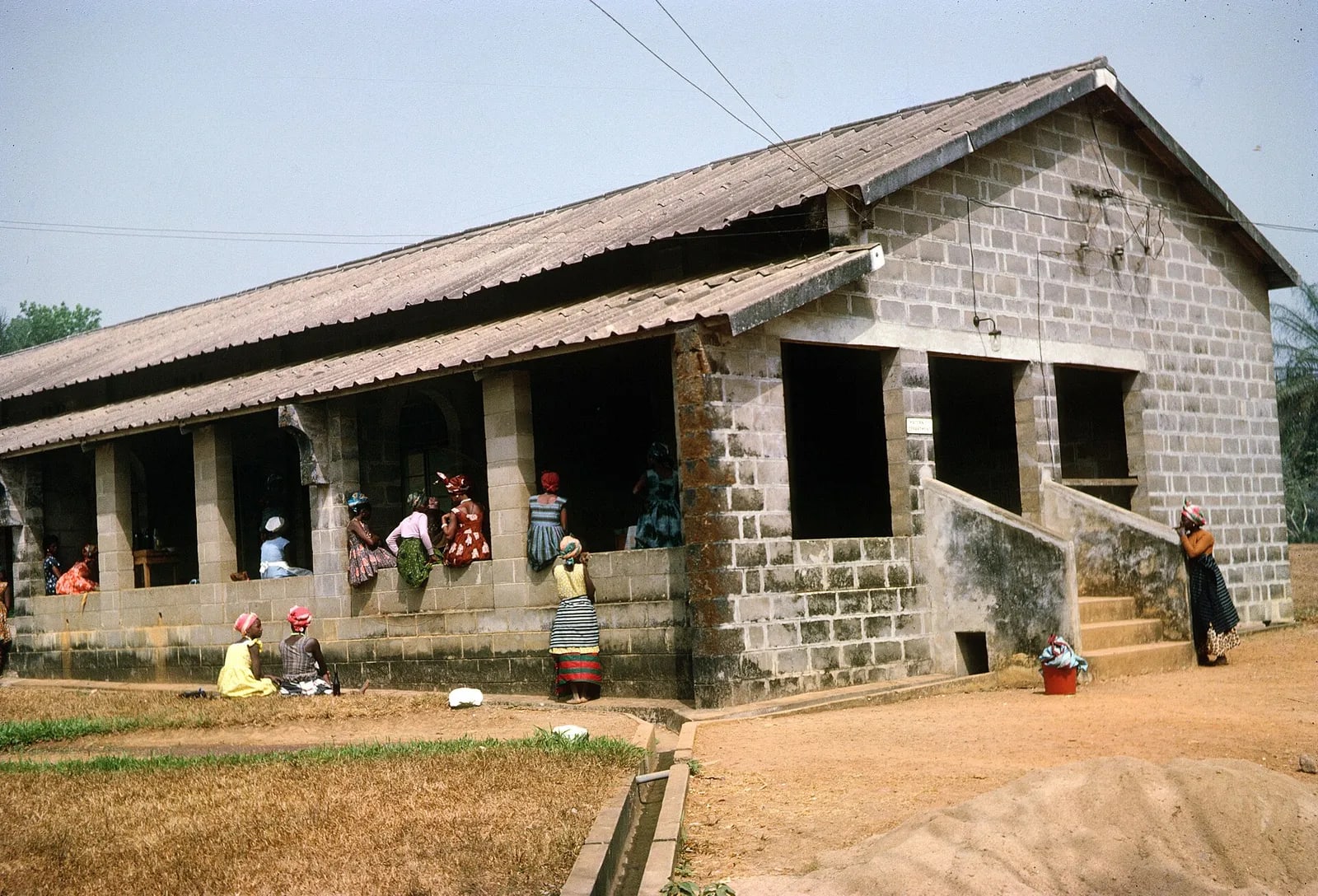 Maternity Ward, Nixon Memorial Hospital, Segbwema, Sierra Leone, Feb 1962 (2)
