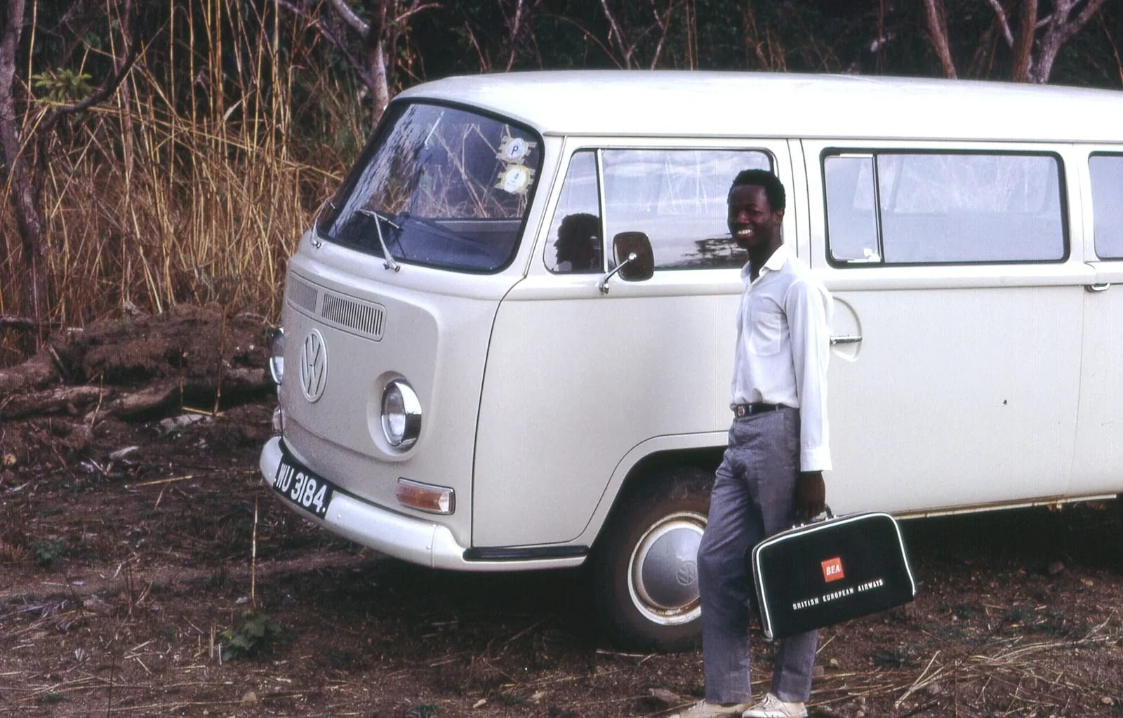 Dominic and my VW near Kamamodia, Sierra Leone (West Africa) (2072236880)