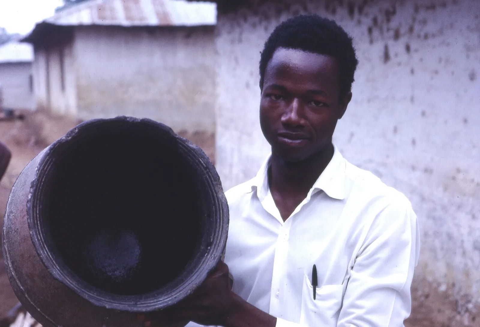 Top of clay pot, Kabala, Sierra Leone (West Africa) (2255787682)