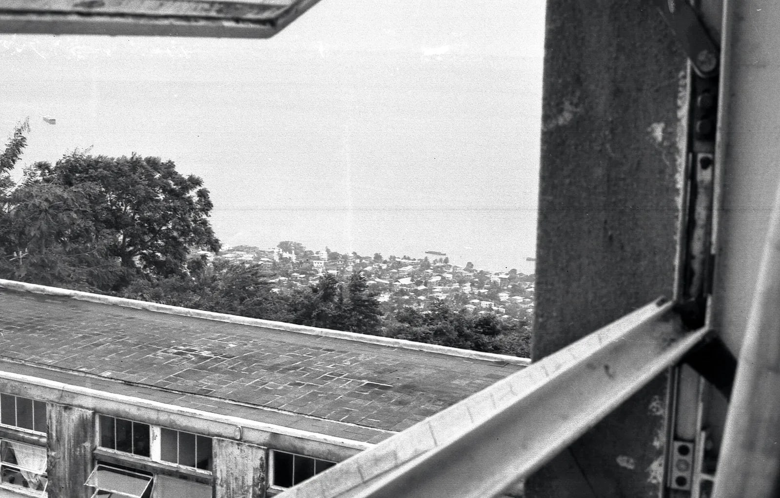 Freetown, Sierra Leone (West Africa) from an apartment near Fourah Bay College (2536946628)