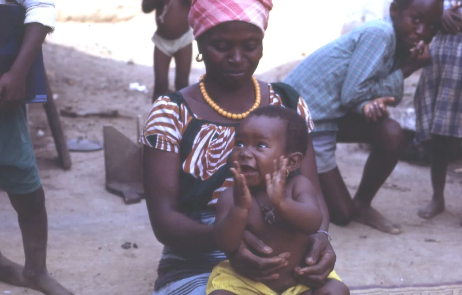 Grandmother and grandchild, Kabala, Sierra Leone (West Africa) (429386055)