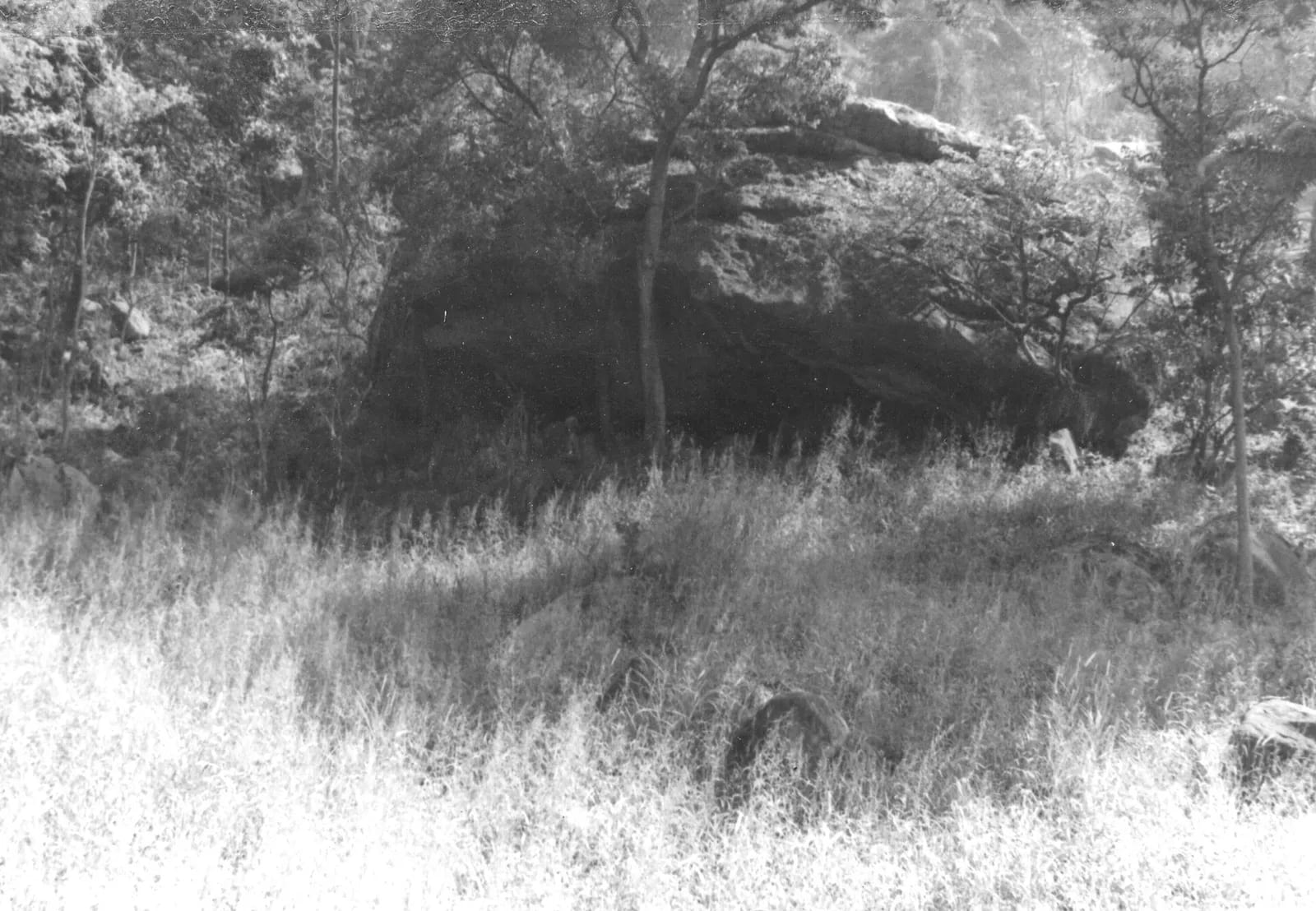 Yagala Rock shelter archaeological site, Sierra Leone (West Africa), 1968 (1800299246)