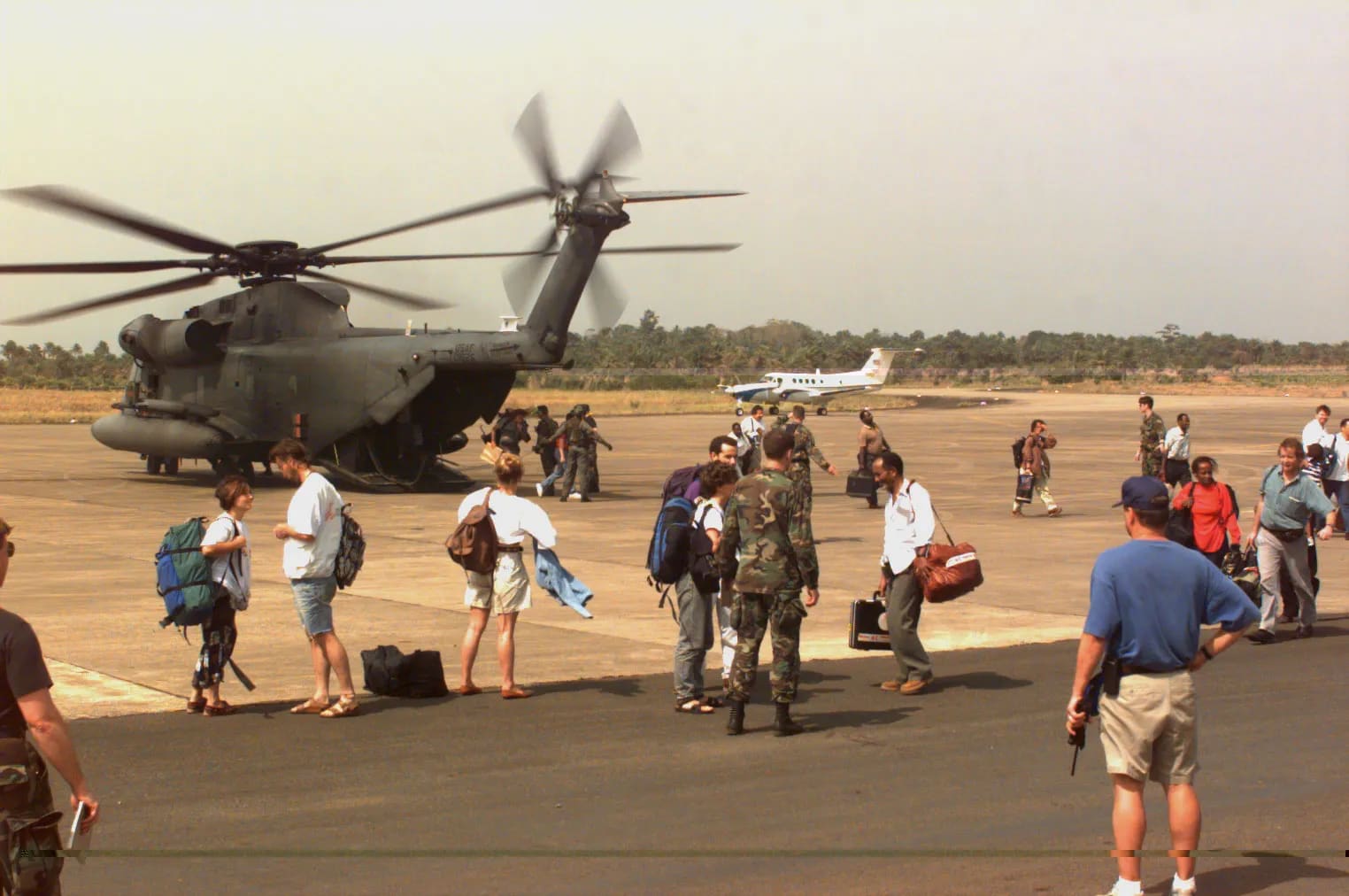 Defense.gov News Photo 960411-F-0954H-005