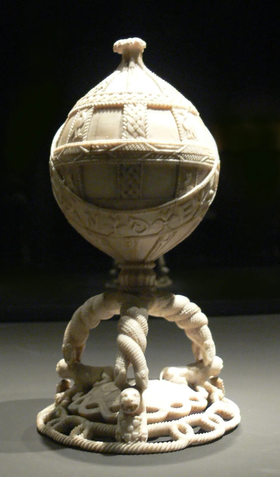 Salt cellar, Sapi kingdom 1, Ethnological Museum