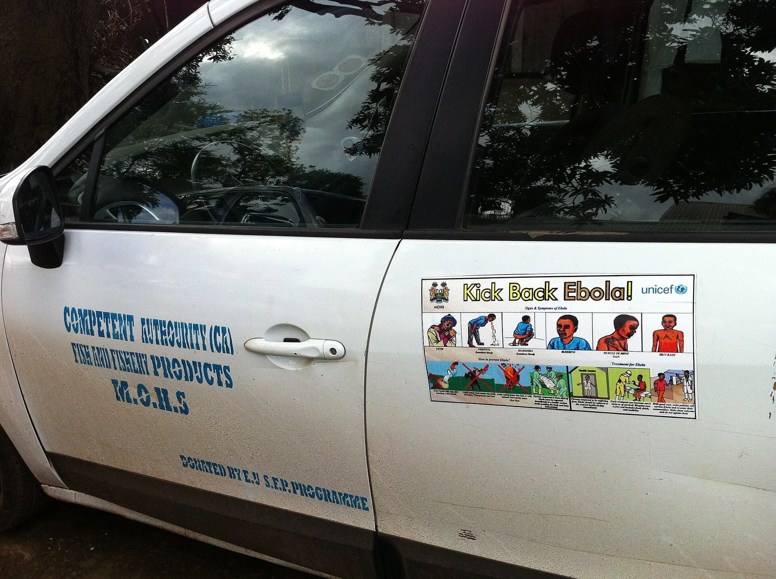 Ebola messages on Ministry of Health vehicle
