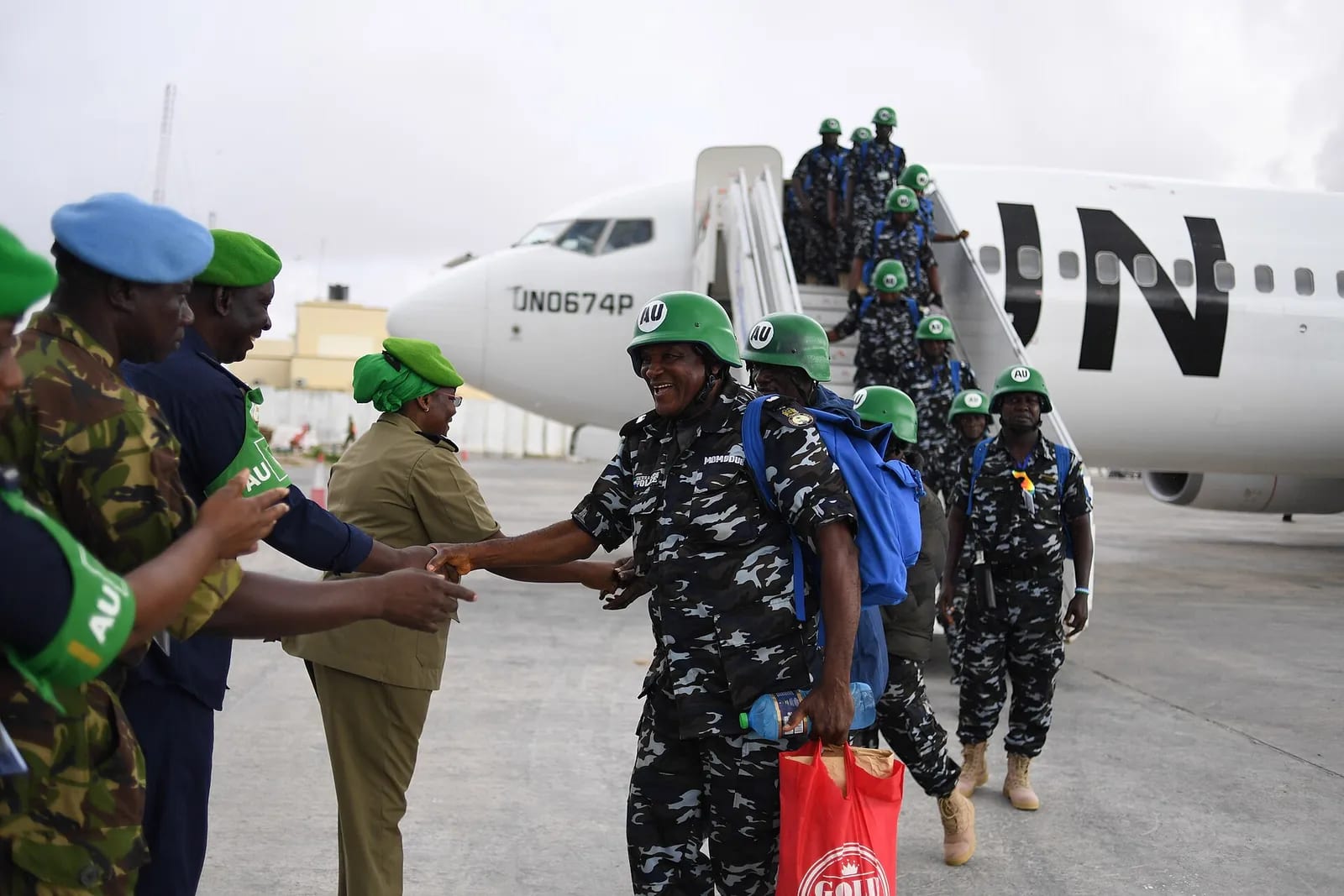 2018 04 17 Sierra Leonean FPU Arrive Somalia-1
