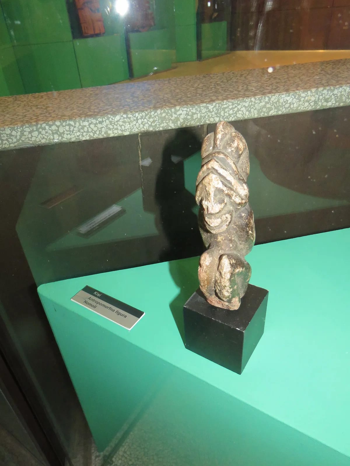Nomoli anthropomorphic figurine, Kissi people, Sierra Leone 07