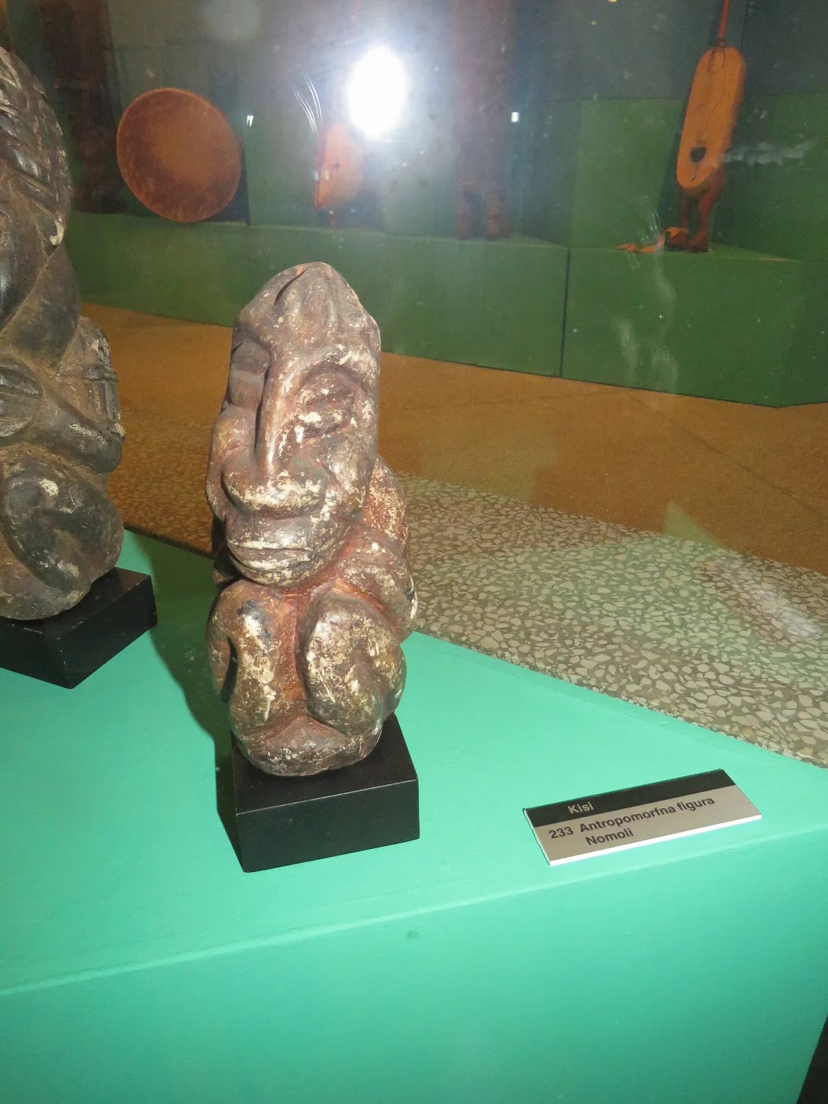 Nomoli anthropomorphic figurine, Kissi people, Sierra Leone 11