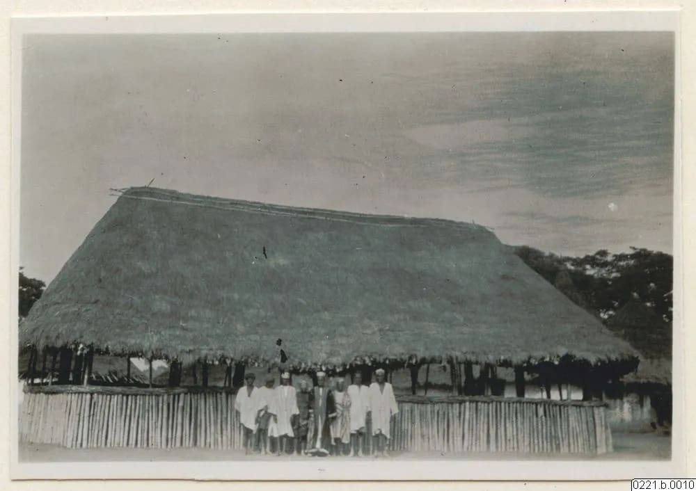 Meeting house (barri), Kissi country, 1930–31