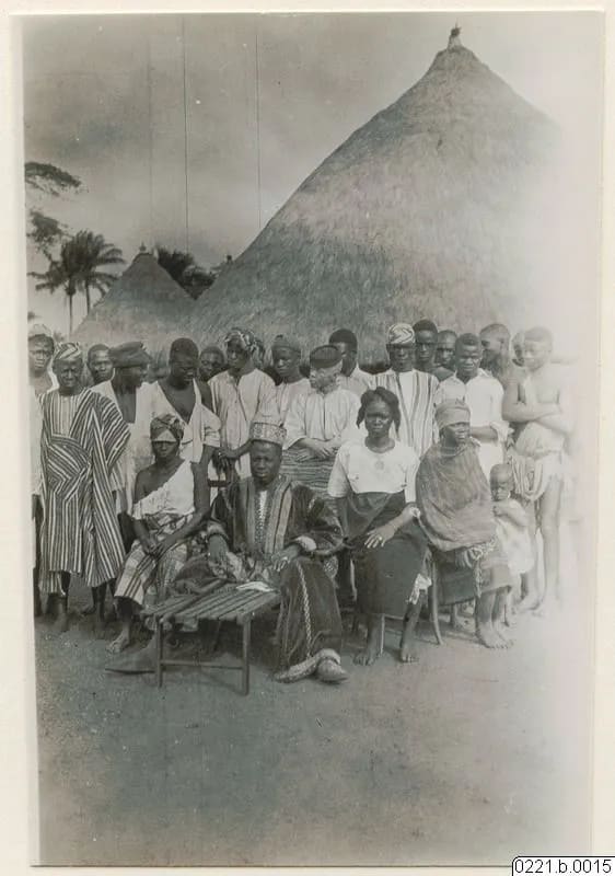A Kissi chief with his people, 1930–31