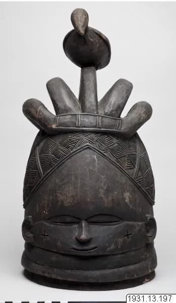 Wooden mask, catalogued as Poro, Mende