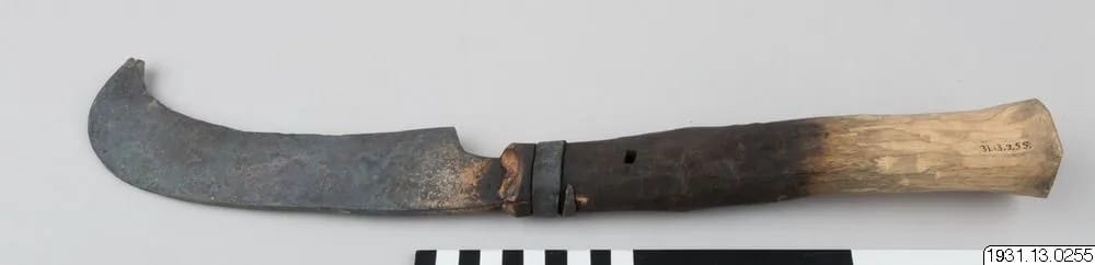 Knife for cutting palm fruit, forged from Kissi pennies