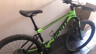 Bicicleta Mountain Bike Giant Fathom 2 Bicicleta Mountain Bike Giant Fathom 2