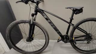 Bicicleta Mountain Bike Trek Marlin 5 Bicicleta Mountain Bike Trek Marlin 5