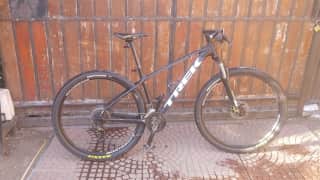 Bicicleta Mountain Bike Trek Marlin 5 Bicicleta Mountain Bike Trek Marlin 5