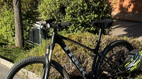 Bicicleta Mountain Bike Trek Marlin 5