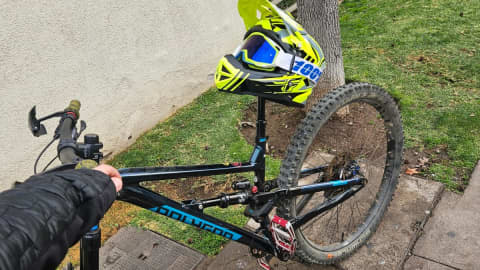 Bicicleta Enduro Polygon Siskiu 9 Bicicleta Enduro Polygon Siskiu 9