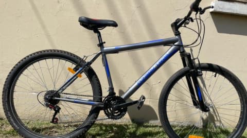 Bicicleta Mountain Bike Ozark Trail Bicicleta  Aro 26 Color Gris