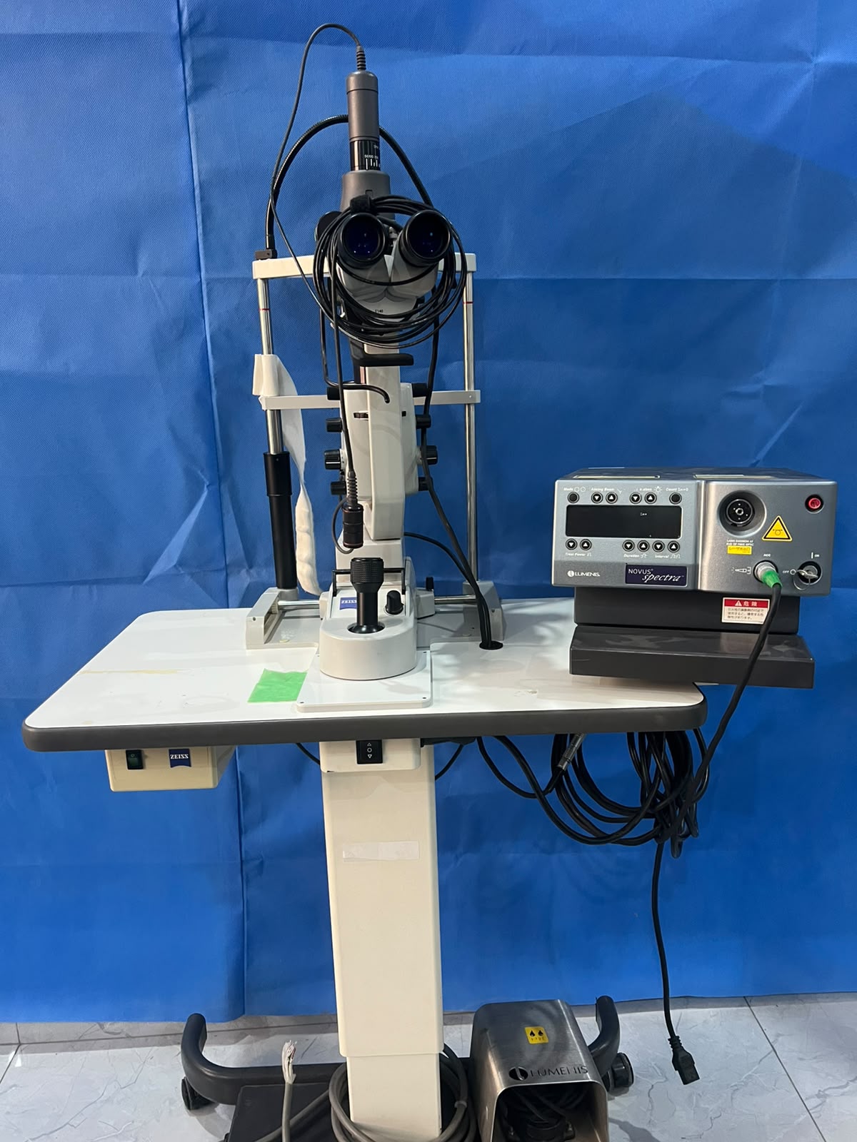Lumenis Novus Spectra 532nm Green Laser Photocoagulator with Zeiss Slit Lamp — image 2