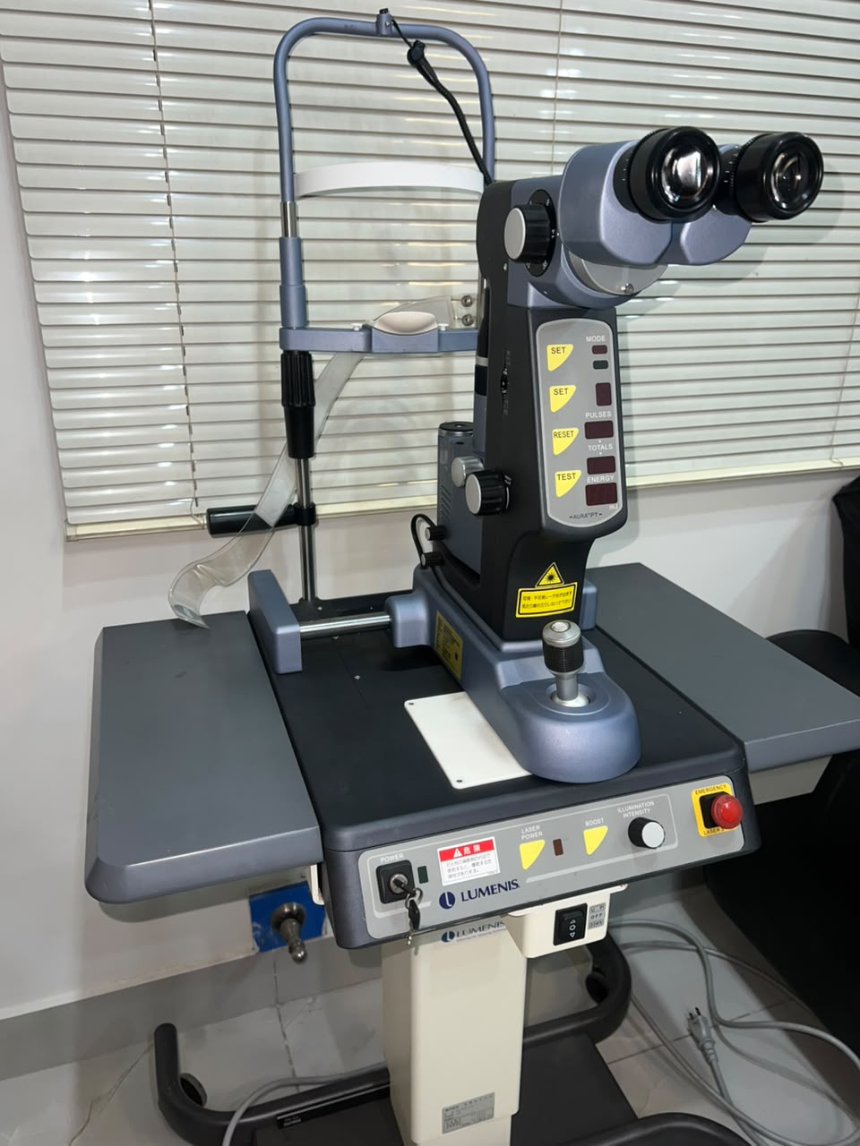 Lumenis Aura PT Nd:YAG Ophthalmic Photodisruptor Laser System with Slit Lamp Delivery — image 4