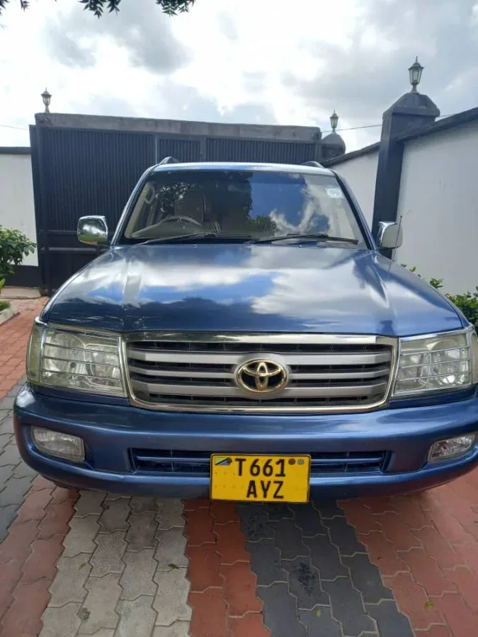 Land Cruiser 2000