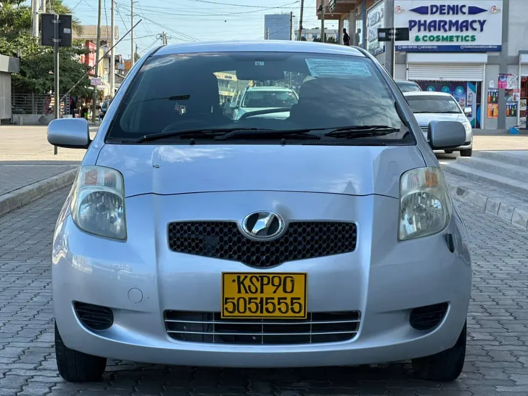 Vitz 2010