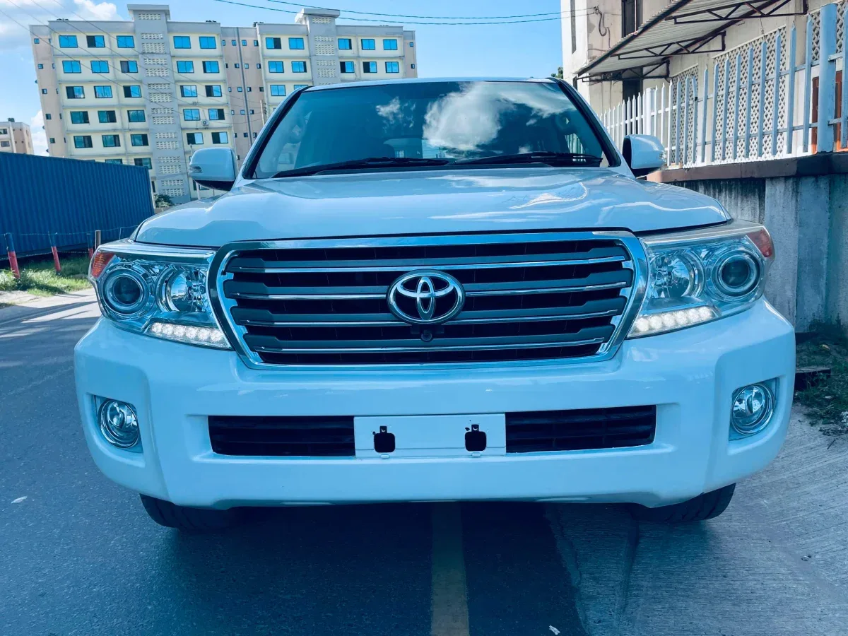 Land Cruiser 2013