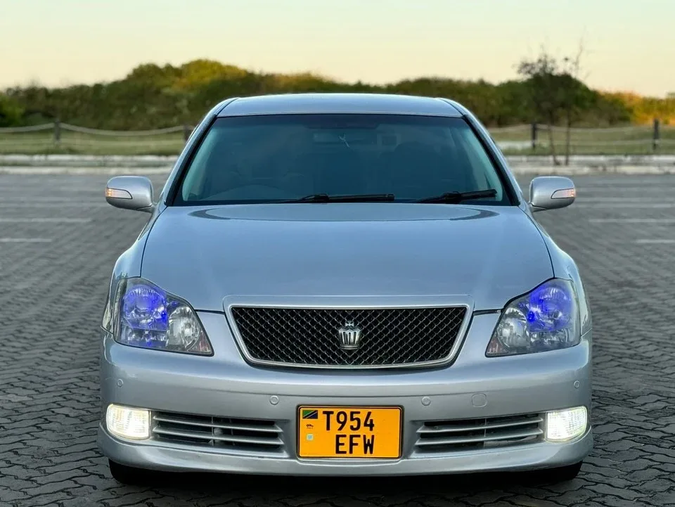 Crown 2005