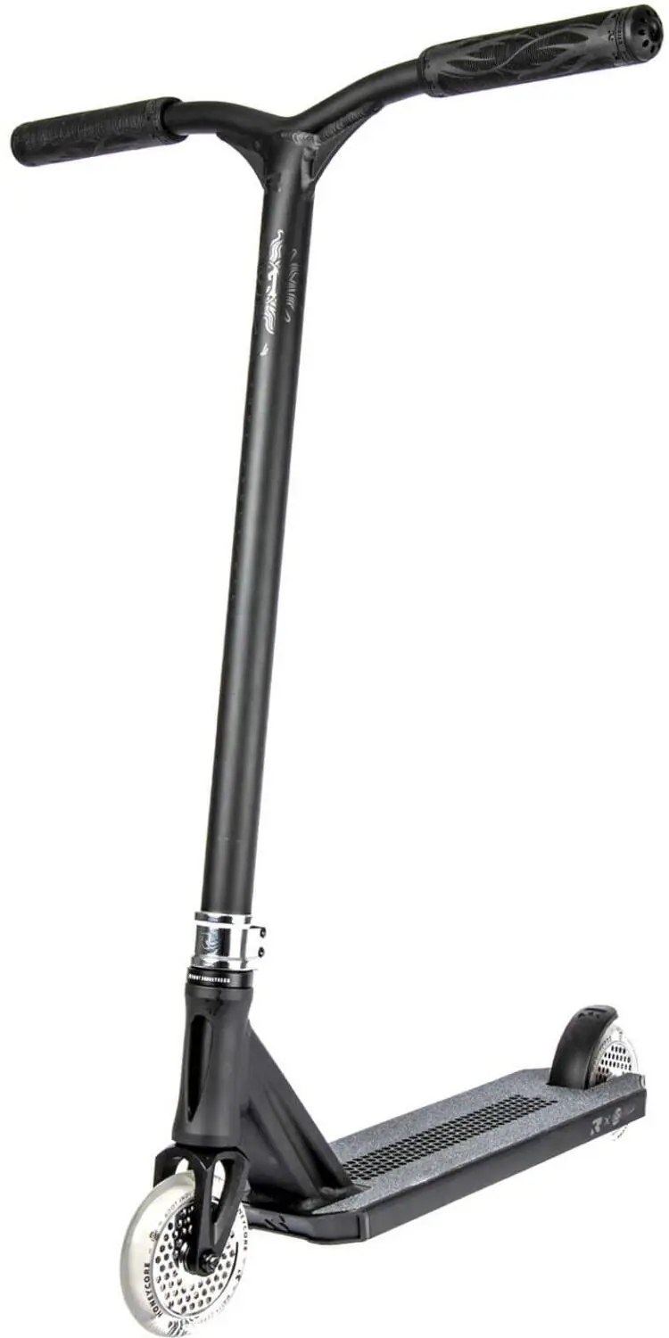 Tõukeratas Root Invictus Matty Ceravolo Signature - Must - Root Industries trikitõukeratas - pro trikiratas, sobib lastele ja professionaalidele