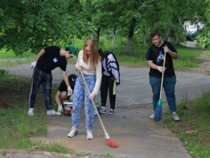 В Дзержинске увеличили зарплату школьникам в трудовых бригадах