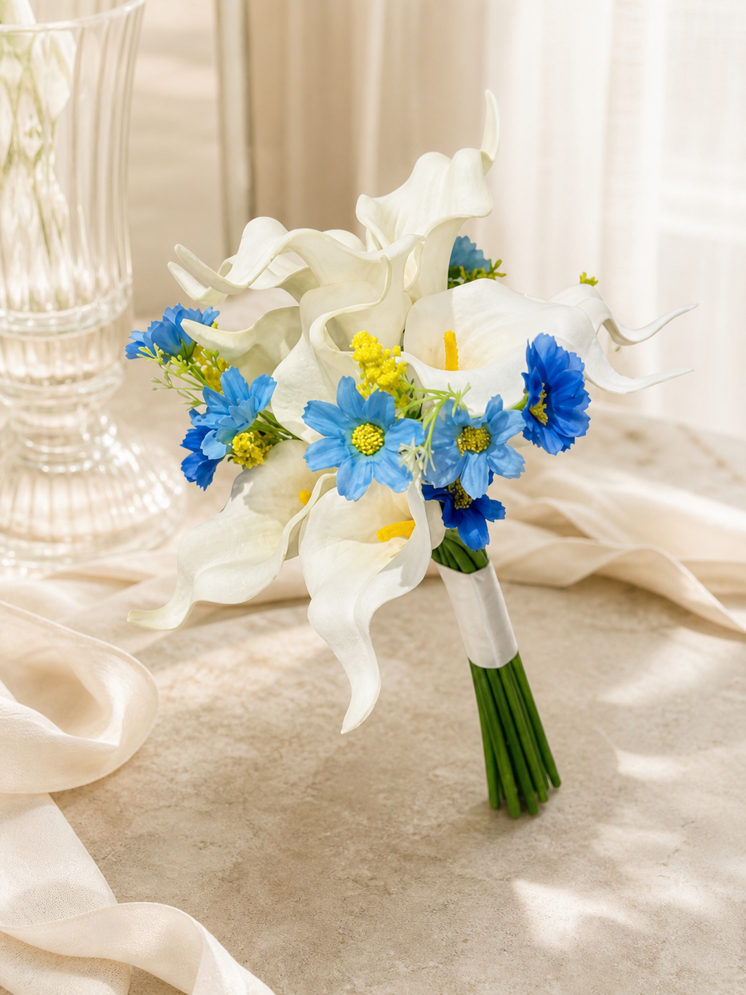 Luxe Azure Calla Bouquet thumbnail 5