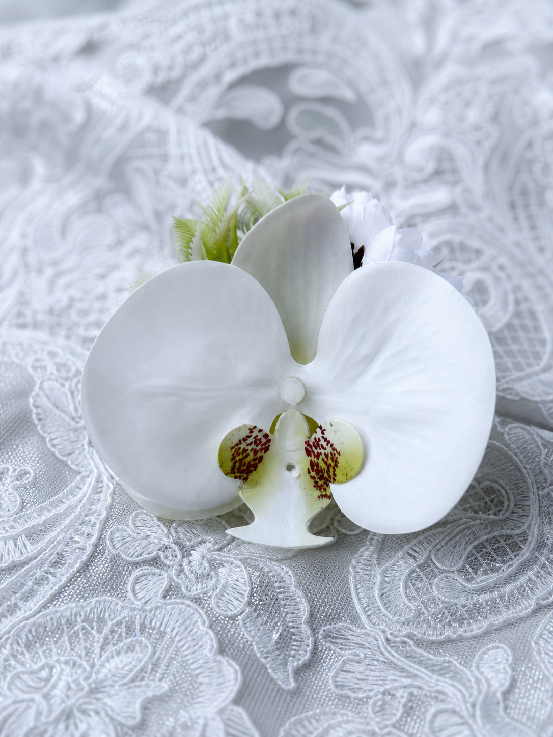 Ivory Orchid Corsage thumbnail 2