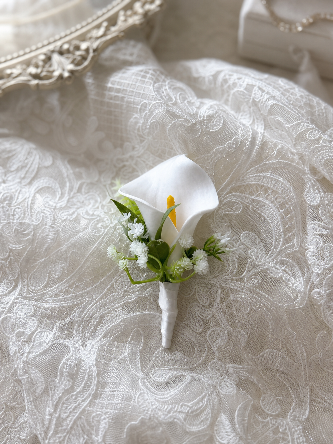 Ivory Calla Corsage thumbnail 5