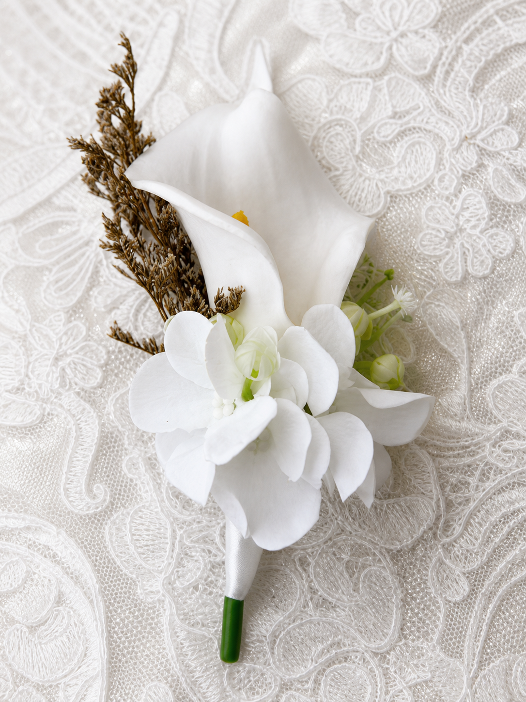 Ivory Calla Corsage thumbnail 2