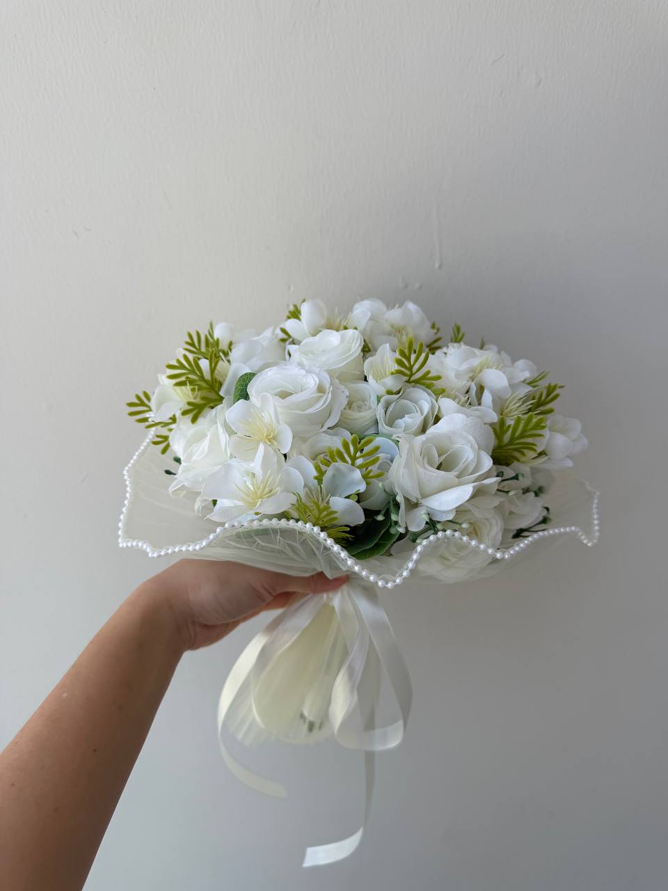 Ivory Pearl Bouquet thumbnail 6