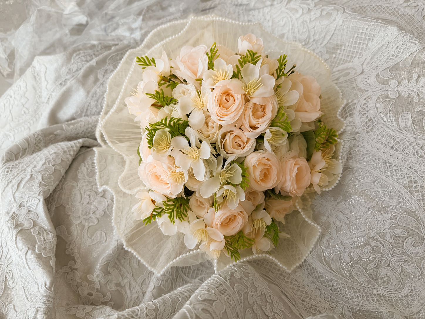 Ivory Pearl Bouquet thumbnail 3
