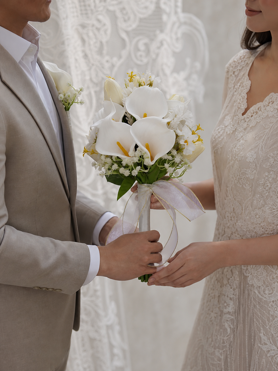 Ivory Calla Bouquet thumbnail 4