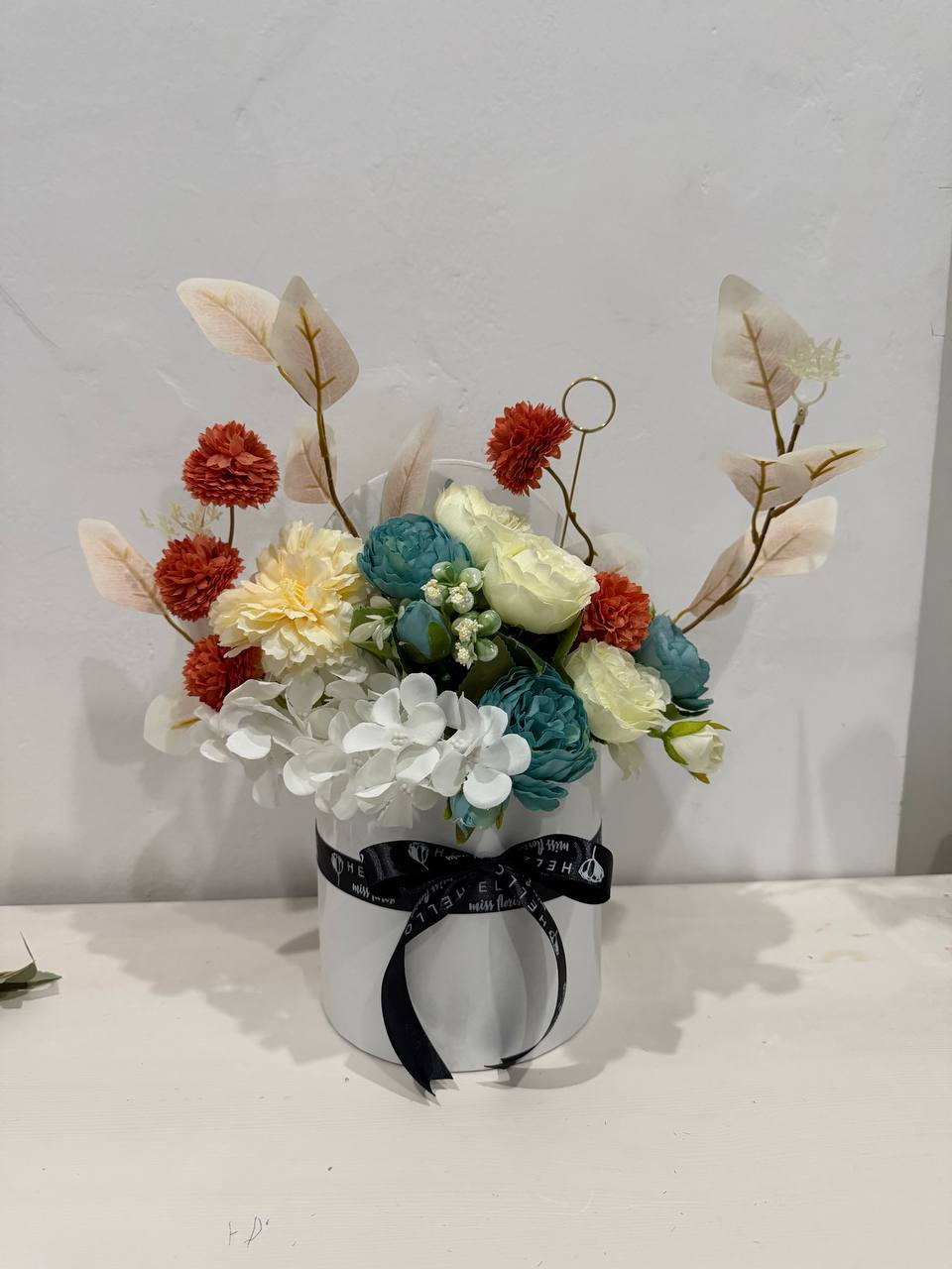 Opaline Garden Table Arrangement thumbnail 6