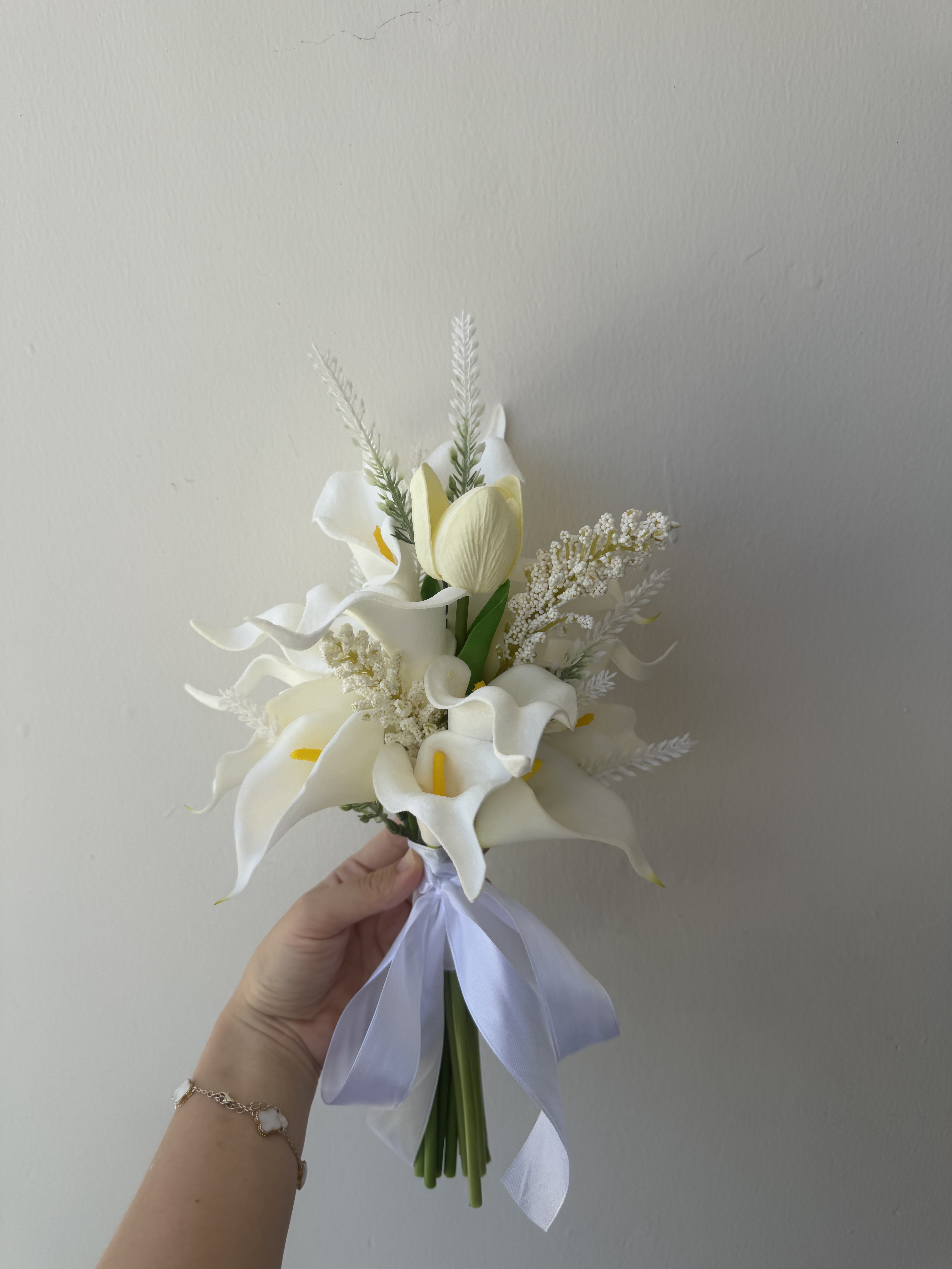Ivory Calla Bouquet thumbnail 6