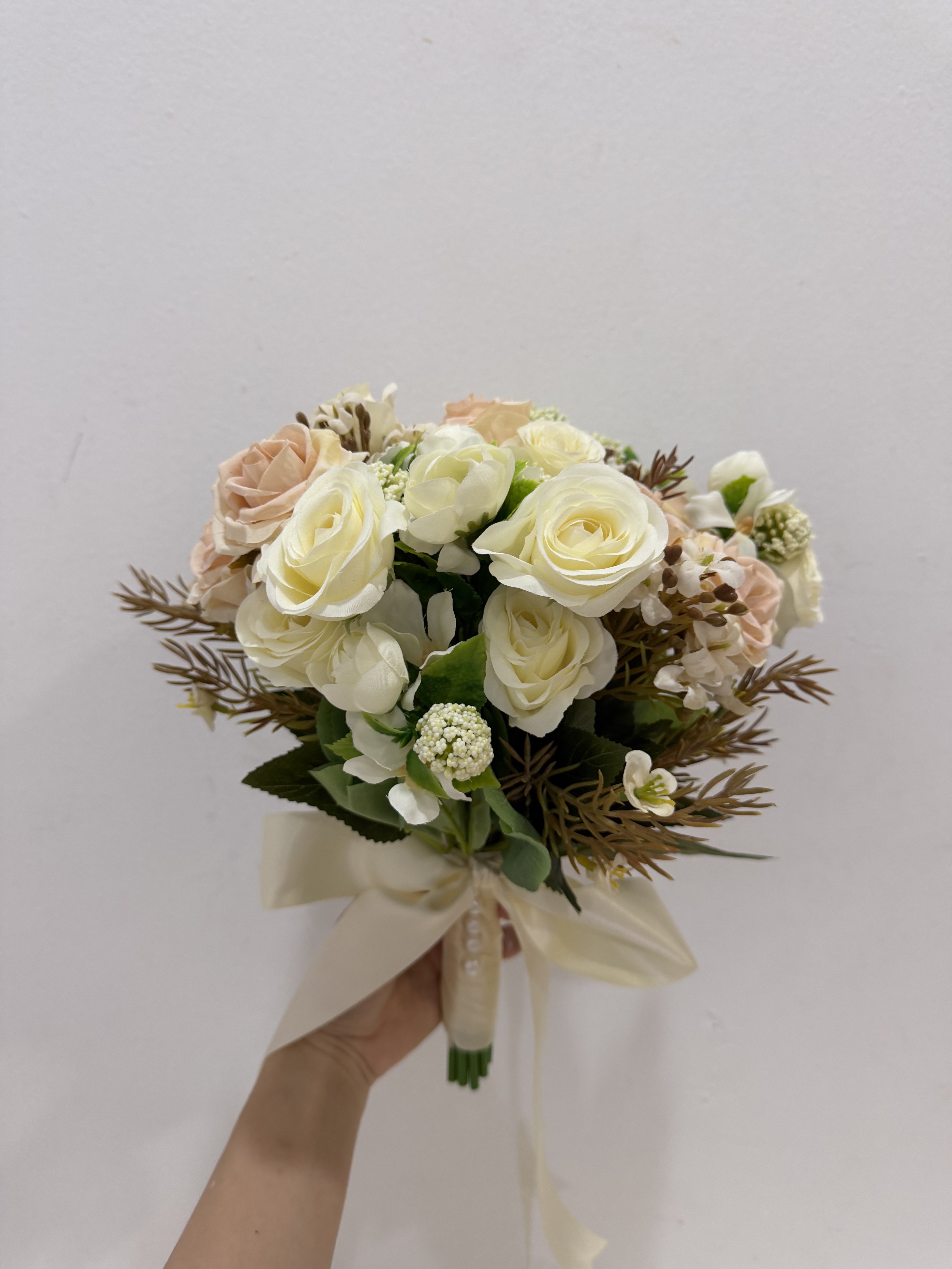 Ivory Garden Bouquet thumbnail 6