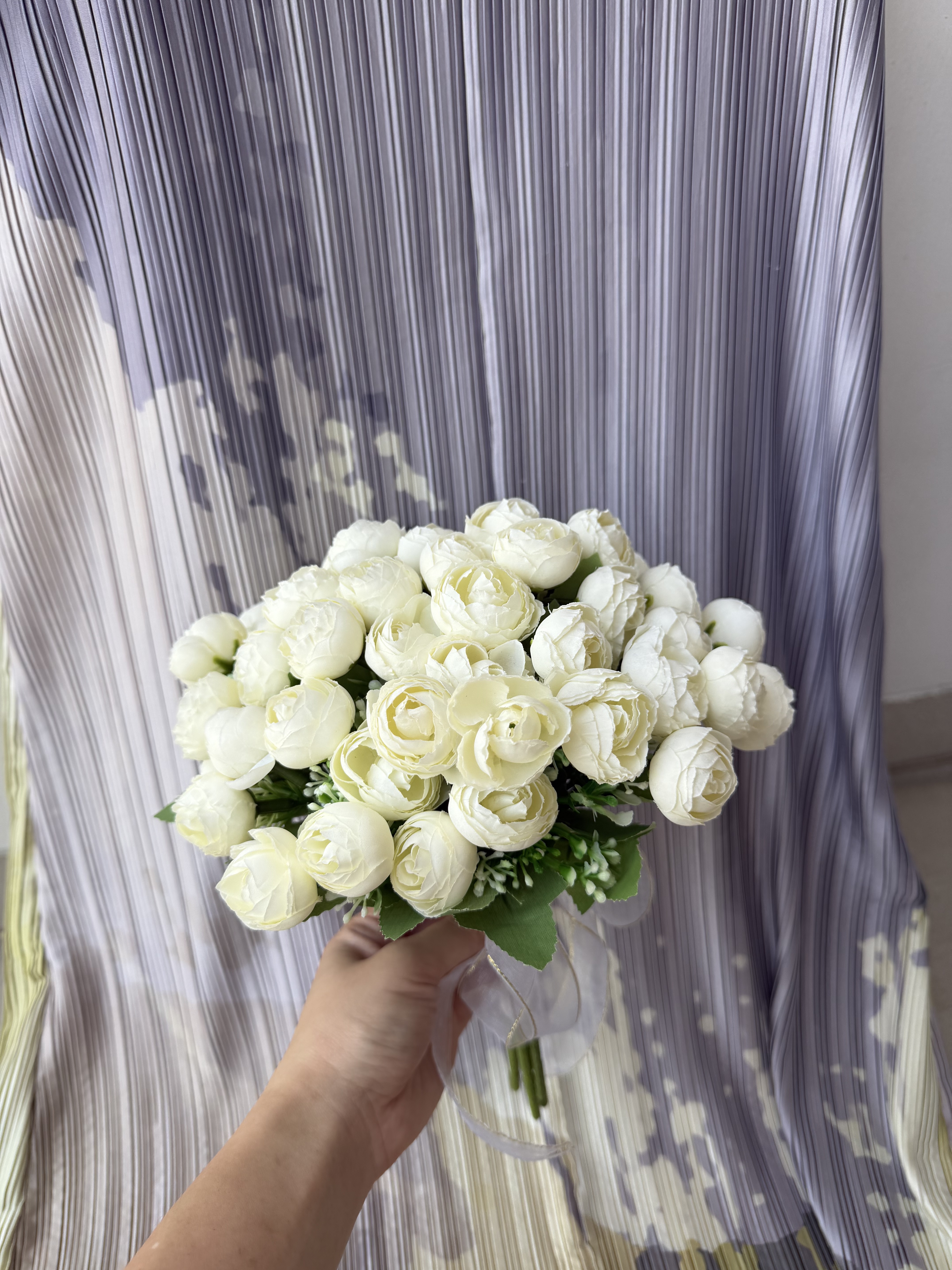 Ivory Garden Bouquet thumbnail 6