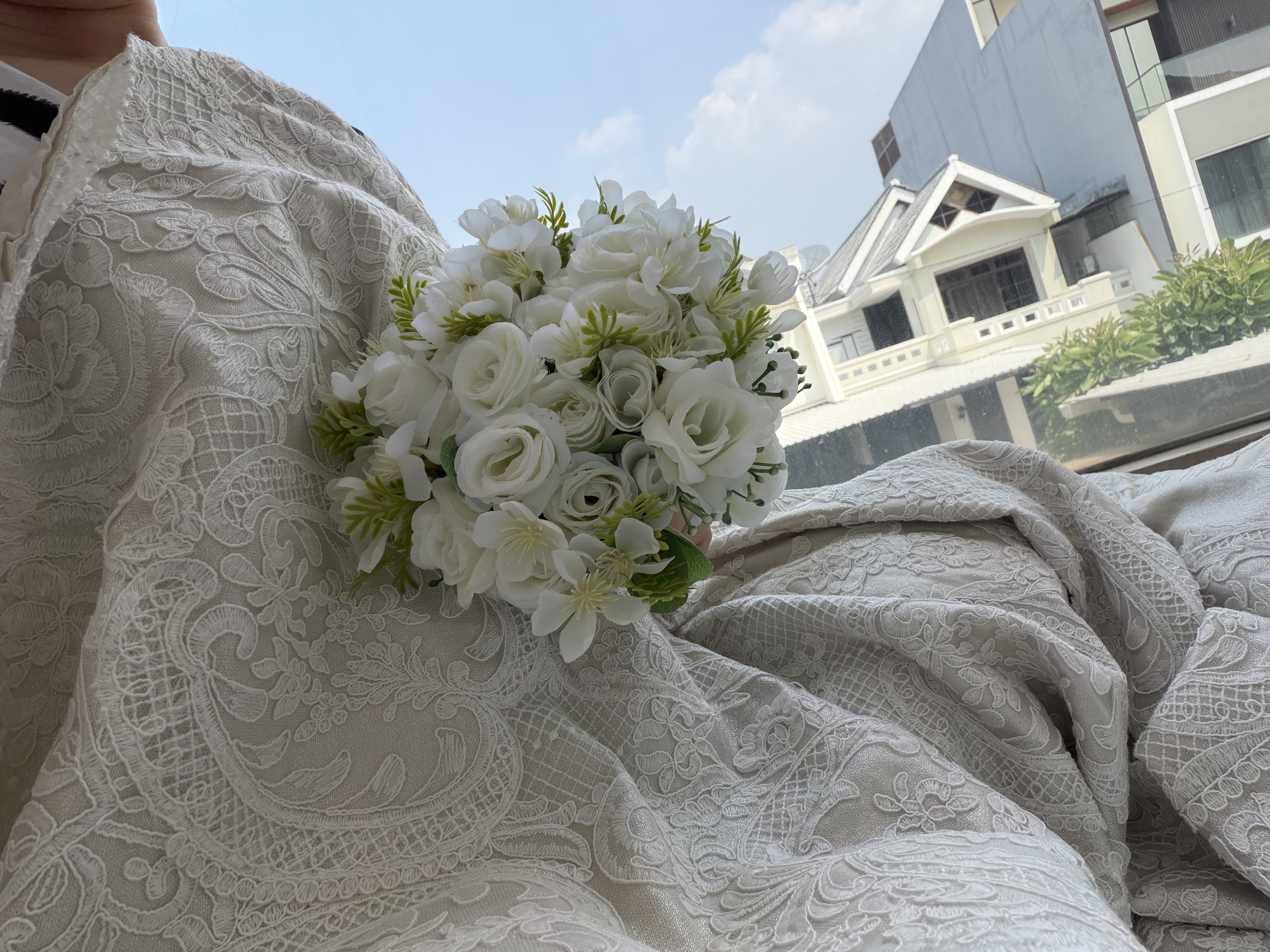 Ivory Lace Flower Bouquet thumbnail 6
