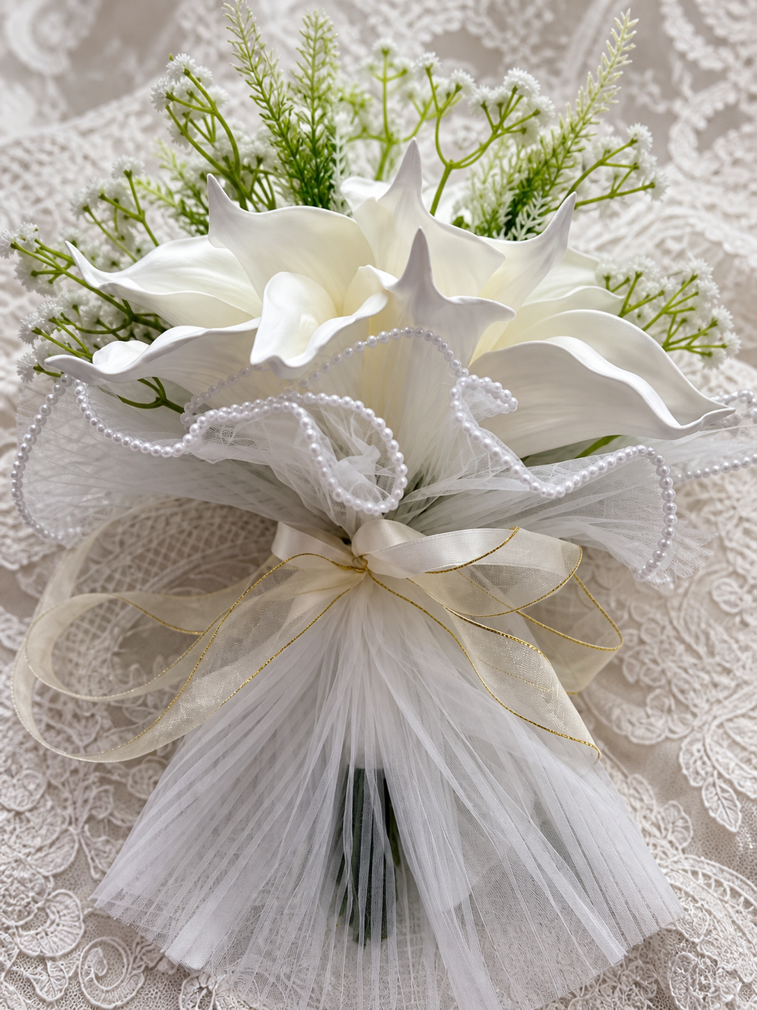 Ivory Pearl Lace Bouquet thumbnail 2